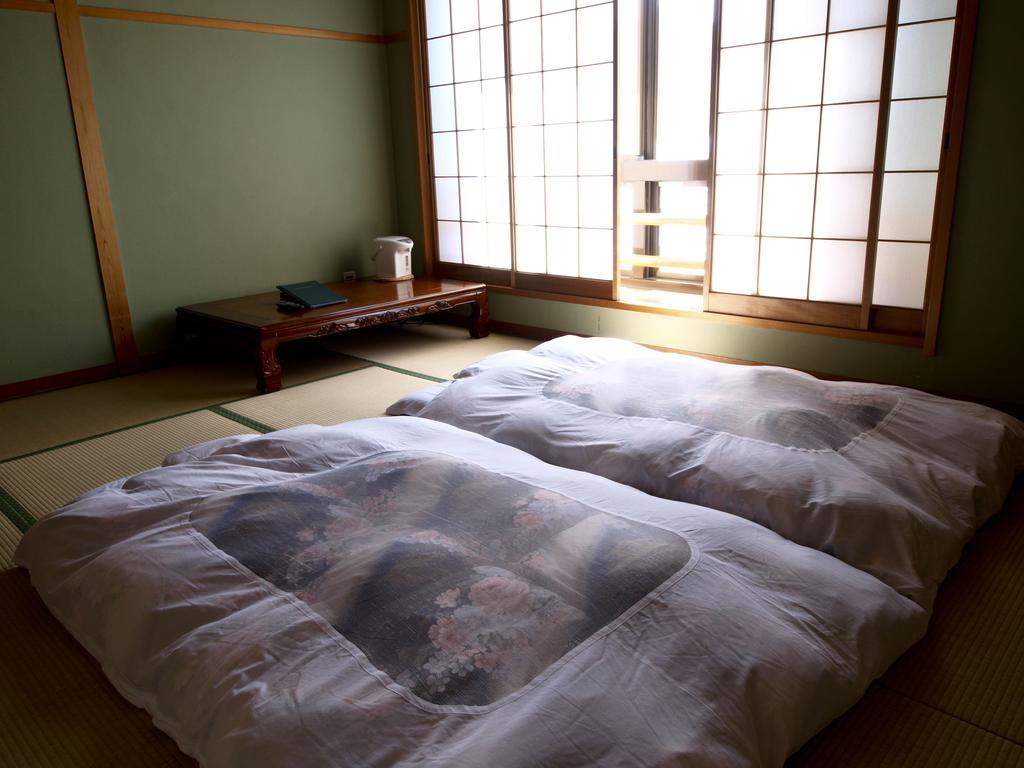 Sazu Onsen Yusho Hotel Kami  Værelse billede